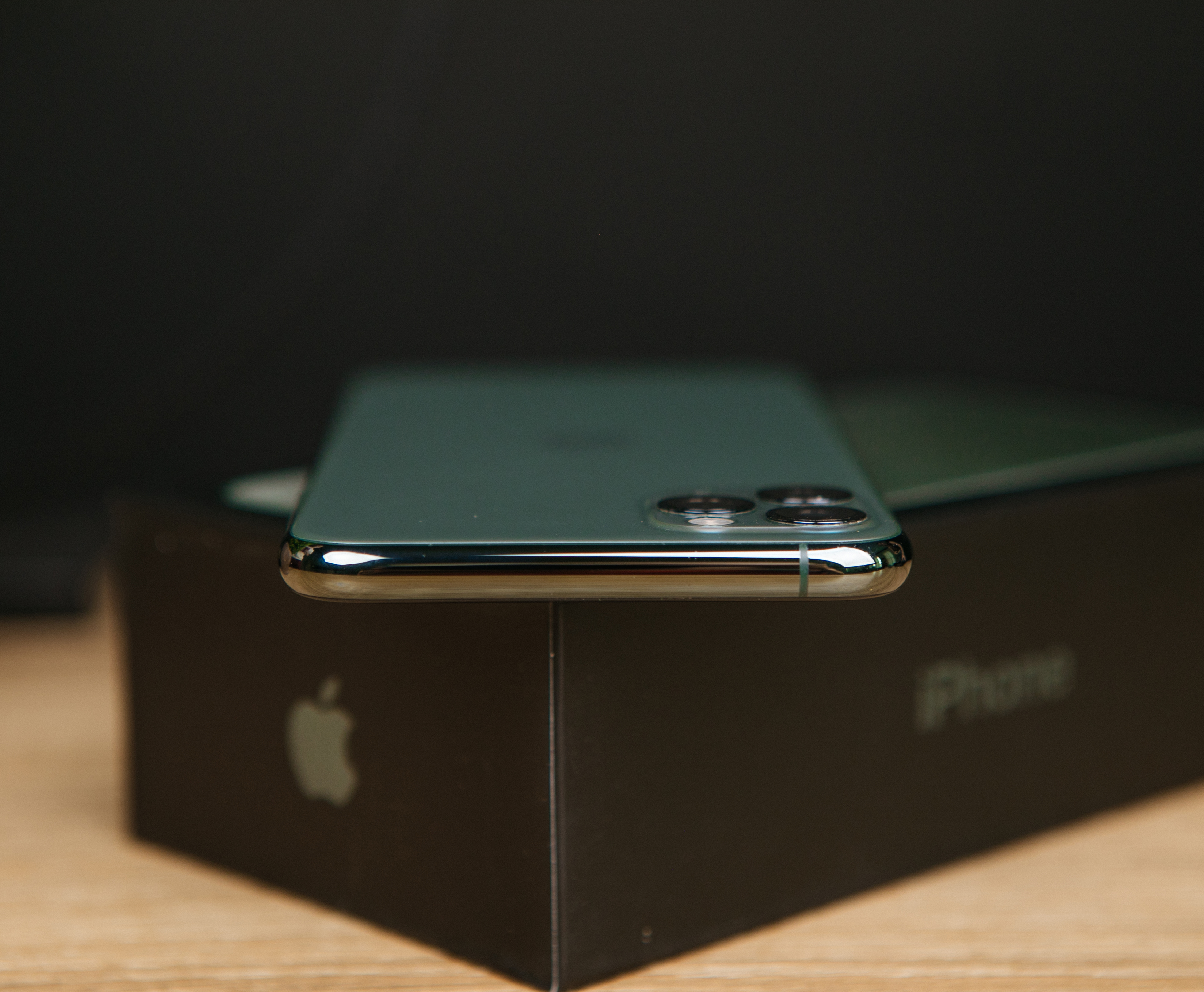 iPhone 11  Pro Max 64gb, Dual Sim Midnight Green (MWF02) б/у